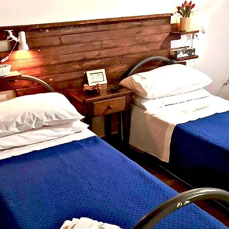 Pensión Filuvespri 4*